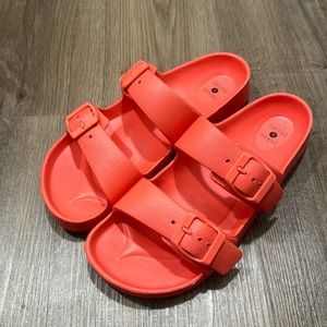 Shade shore sandals